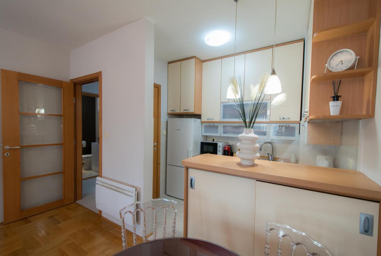 City Nest Apartment Podgorica Exterior foto